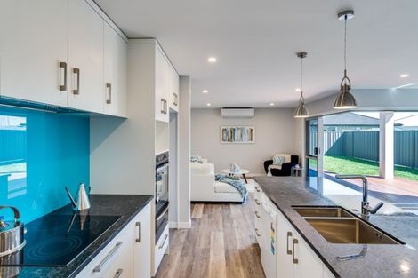 Photo of property in 8 Kaituna Place, Te Awa, Napier, 4110