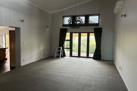 Photo of property in 18 Eagle Street, Waipawa, 4210