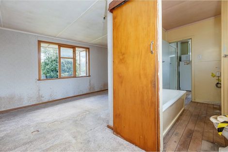 Photo of property in 43 Oxford Street, Lansdowne, Masterton, 5810