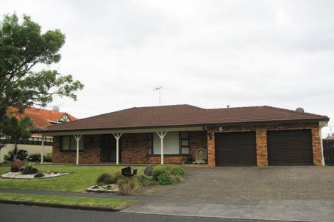 Photo of property in 126 Walter Strevens Drive, Conifer Grove, Takanini, 2112