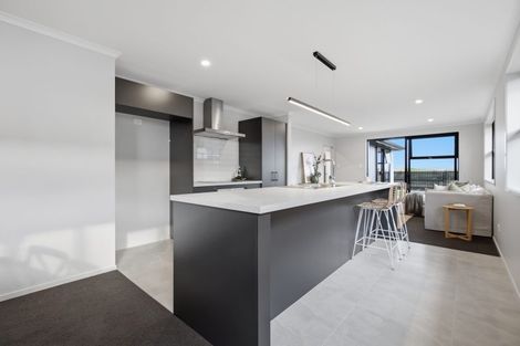 Photo of property in 62 Empire Crescent, Papamoa, 3118