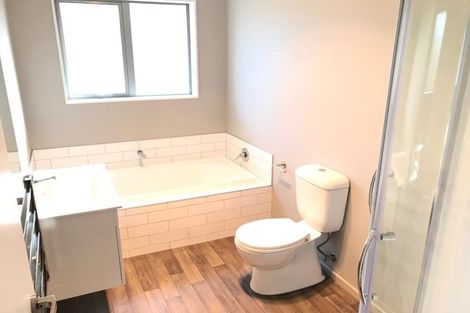 Photo of property in 60 Longcot Drive, Rolleston, 7615