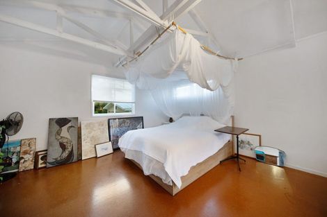 Photo of property in 23 Pohutukawa Avenue, Shelly Park, Auckland, 2014