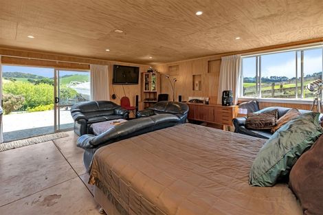 Photo of property in 1713 Matapouri Road, Matapouri, Whangarei, 0173