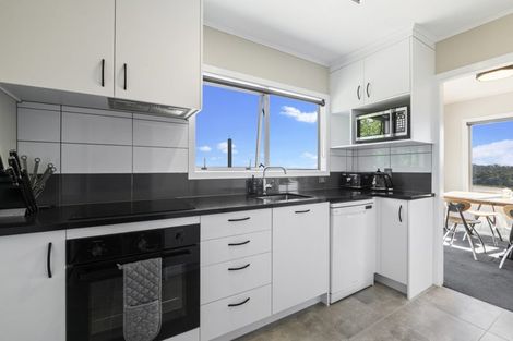 Photo of property in 9 Gillan Place, Bayview, Auckland, 0629