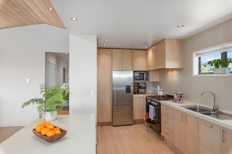 Photo of property in 1/33 Braemar Road, Rothesay Bay, Auckland, 0630