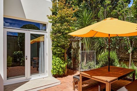 Photo of property in 5 Ngaio Street, Eastbourne, Lower Hutt, 5013