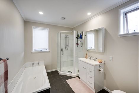 Photo of property in 16a Georges Drive, Napier South, Napier, 4110