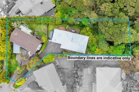 Photo of property in 1/6 Mcquoid Place, Glenfield, Auckland, 0629