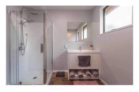 Photo of property in 4 Magenta Place, Broomfield, Christchurch, 8042