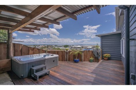 Photo of property in 108 Karaka Road, Thames, 3500