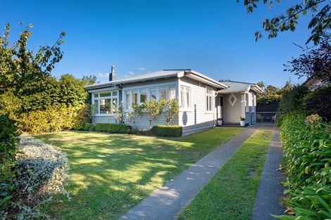 Photo of property in 111 Duchess Crescent, Mayfair, Hastings, 4122