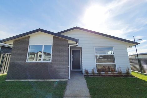 Photo of property in 34 Karearea Avenue, Kenepuru, Porirua, 5022