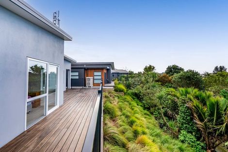 Photo of property in 4 Kakariki Lane, Waiwhakaiho, New Plymouth, 4312