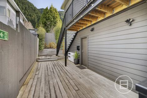 Photo of property in Northlight Apartments, 1/14 Fryer Street, Queenstown, 9300