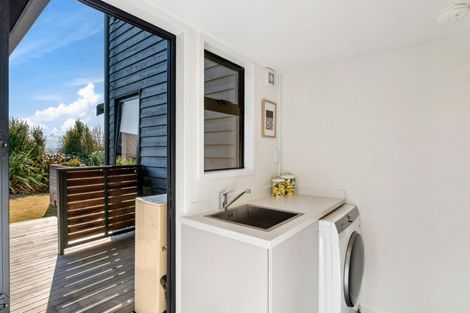 Photo of property in 28 Falconer Rise, Jacks Point, Queenstown, 9371