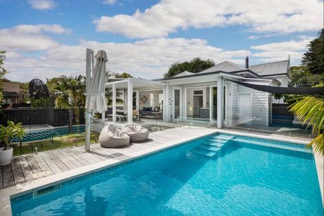 Photo of property in 10 Asquith Avenue, Mount Albert, Auckland, 1025