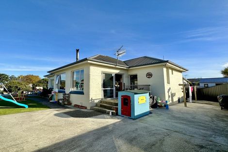 Photo of property in 208 Chelmsford Street, Waverley, Invercargill, 9810