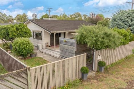 Photo of property in 77 Jellicoe Street, Martinborough, 5711