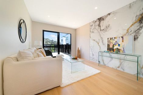 Photo of property in 15 Octans Road, Westgate, 0814