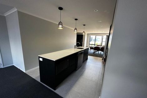 Photo of property in 21 Seafarer Crescent, Stanmore Bay, Whangaparaoa, 0932