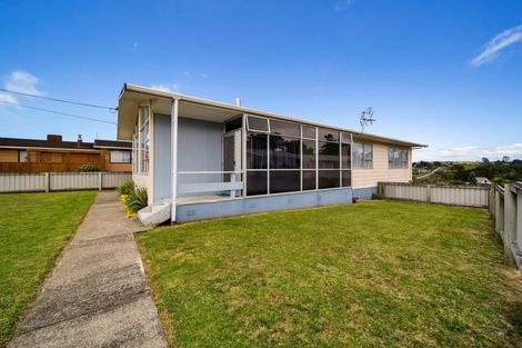 Photo of property in 4 Cowling Road, Hurdon, New Plymouth, 4310