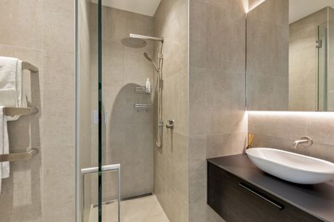 Photo of property in 31 Falconer Rise, Jacks Point, Queenstown, 9371