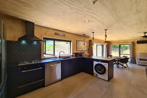 Photo of property in 46 James Street, Coromandel, 3506