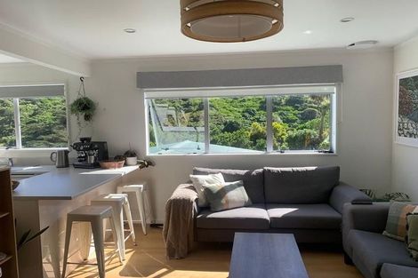 Photo of property in 1/20 Doris Gordon Crescent, Crofton Downs, Wellington, 6035