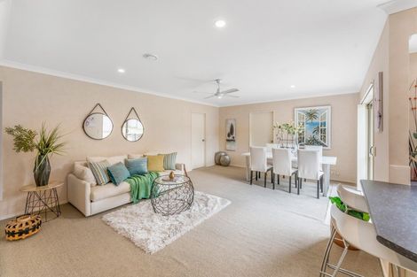 Photo of property in 51 Kelvin Hart Drive, East Tamaki, Auckland, 2013