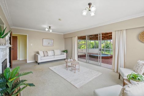Photo of property in 7 Bushview Place, Upper Vogeltown, New Plymouth, 4310