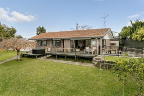 Photo of property in 8 Lochinvar Place, Hairini, Tauranga, 3112