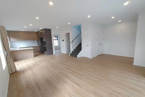 Photo of property in 36d Marendellas Drive, Bucklands Beach, Auckland, 2014