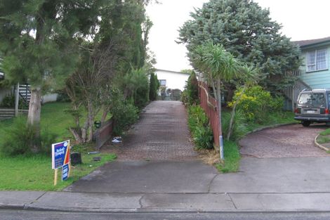 Photo of property in 15 Tudor Road, Henderson, Auckland, 0610