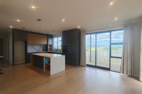 Photo of property in 11 Silverhill Lane, Silverdale, 0932