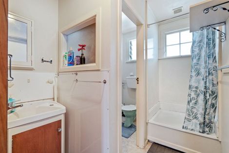 Photo of property in 2/276 Stanmore Road, Richmond, Christchurch, 8013