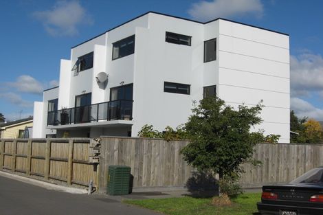 Photo of property in 60 Thackeray Place, Waltham, Christchurch, 8023
