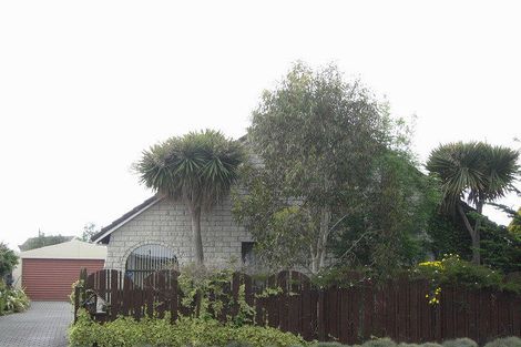 Photo of property in 56 Grimseys Road, Redwood, Christchurch, 8051
