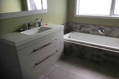 Photo of property in 33 Lynley Park Drive, Omokoroa, 3114