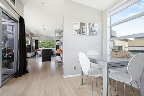 Photo of property in 12 Ocean View Road, Waihi Beach, 3611