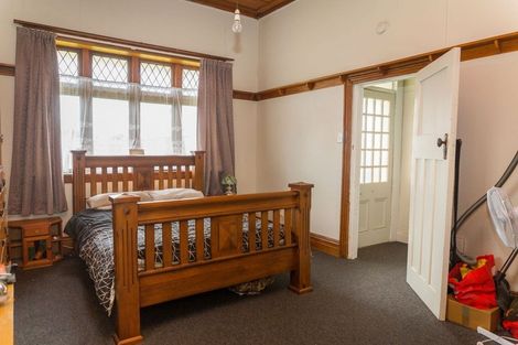 Photo of property in 7 Seddon Street, Dannevirke, 4930