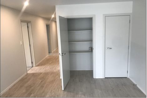 Photo of property in 7 Weka Close, Red Beach, 0932