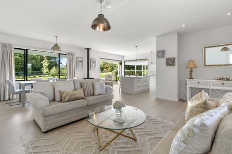 Photo of property in 24 Ellett Road West, Karaka, Papakura, 2580