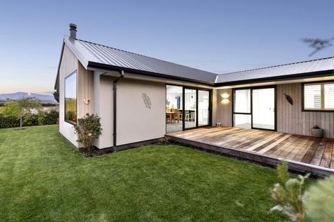 Photo of property in 8 Tahi Street, Albert Town, Wanaka, 9305