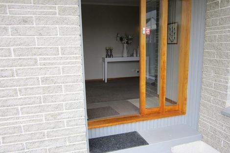 Photo of property in 6 Milnebank Street, Upper Riccarton, Christchurch, 8041