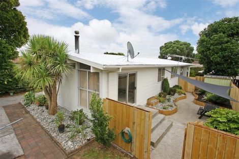 Photo of property in 423 Bucklands Beach Road, Bucklands Beach, Auckland, 2012