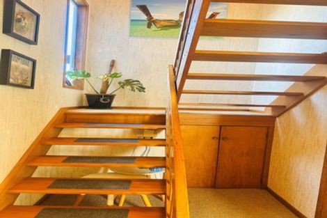 Photo of property in 72 Mulberry Street, Maungaraki, Lower Hutt, 5010