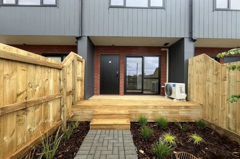 Photo of property in 2/35 Crawford Avenue, Mangere Bridge, Auckland, 2022