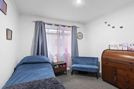 Photo of property in 7 Riverwood Boulevard, Redwood, Christchurch, 8051