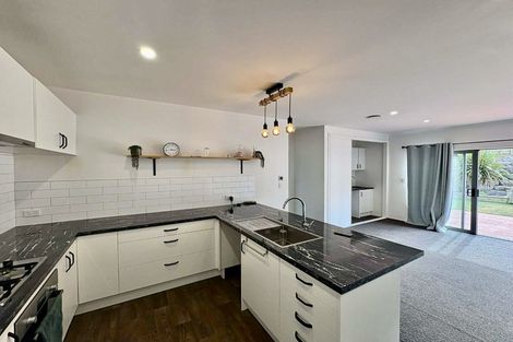 Photo of property in 6 Whenu Way, Bell Block, New Plymouth, 4312